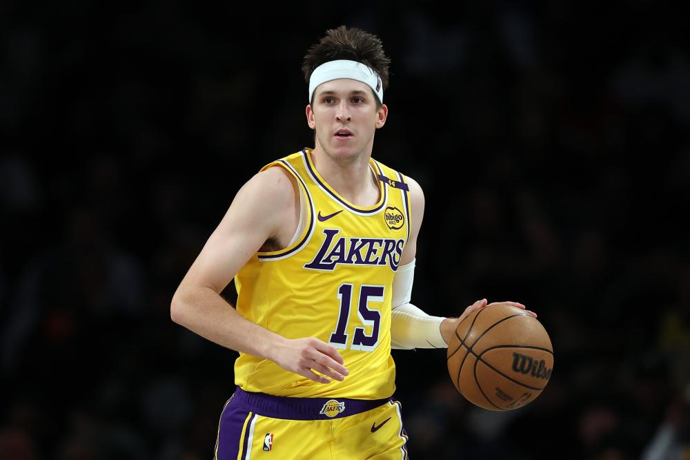 对年轻球员 对年轻球员